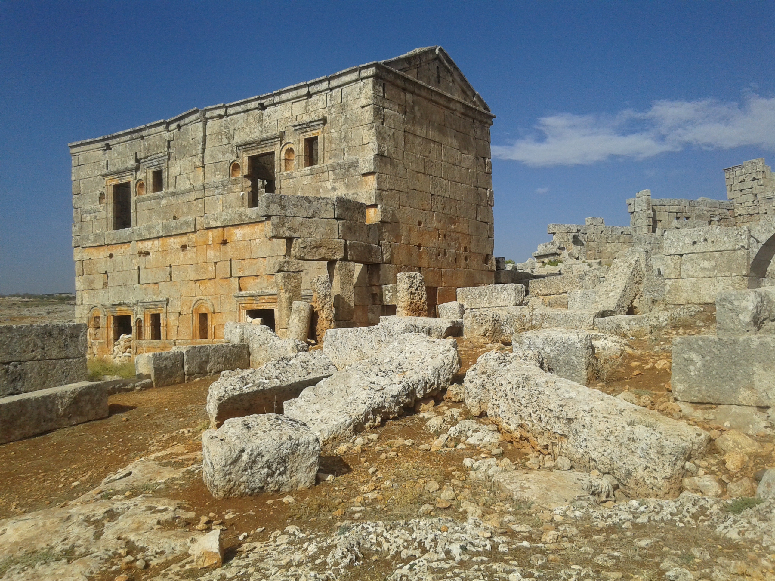 Idlib Antiquities Between Looting Destruction And Protection
